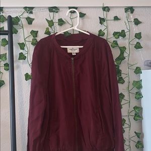 American Eagle maroon zip up jacket